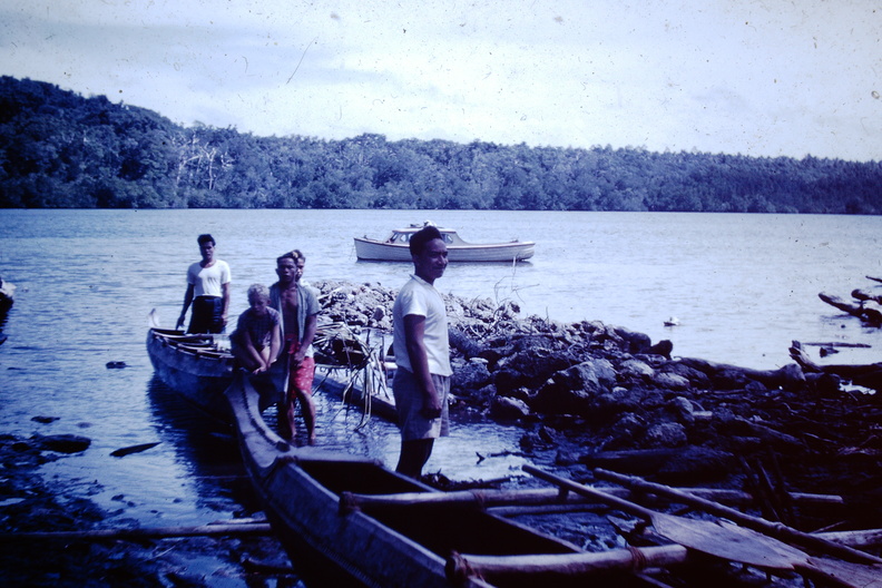 1961 June - Nukufero going ashore.JPG